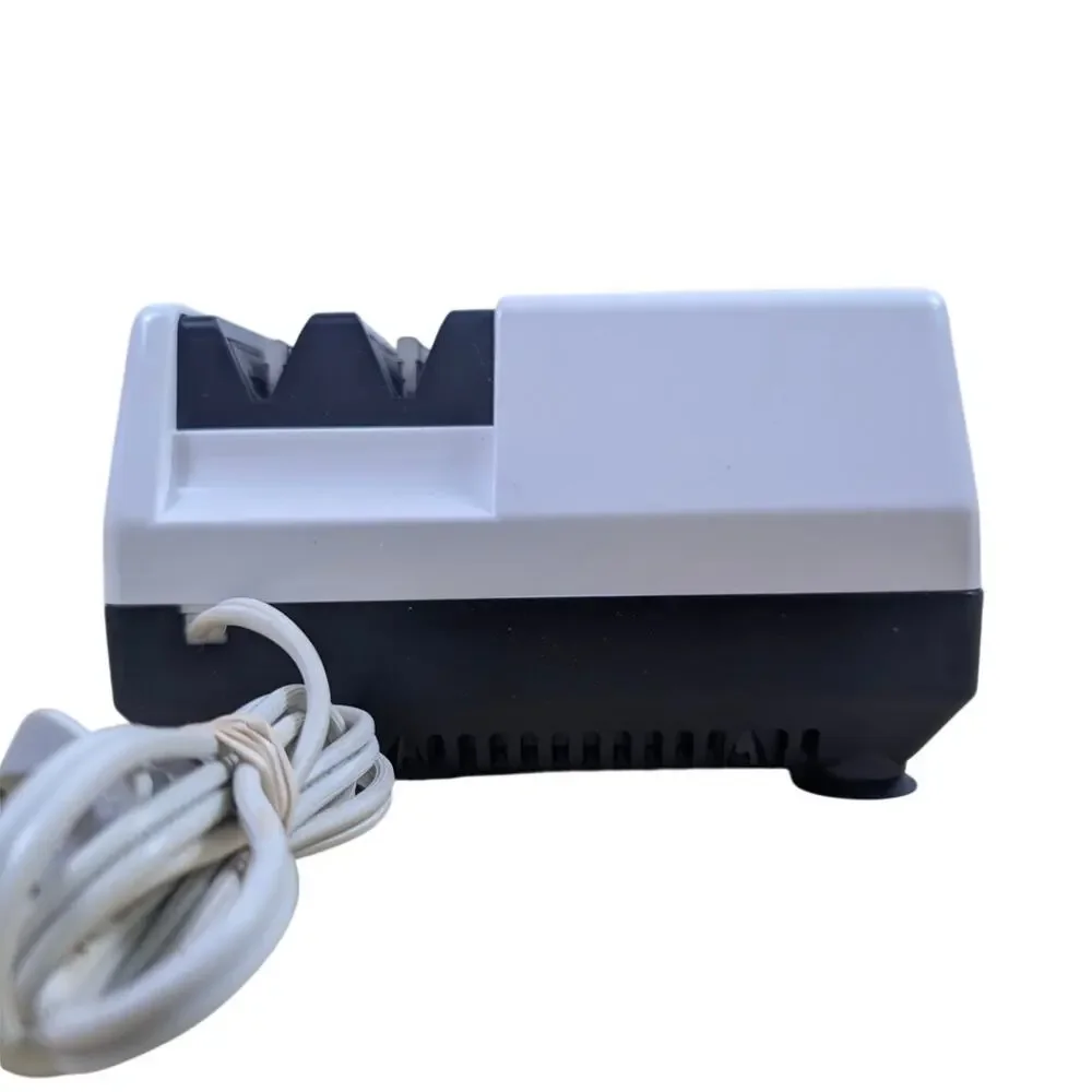 Chefs Choice Diamond Hone 2 Stage‎ Electric Knife Sharpener Model 300 Used USA